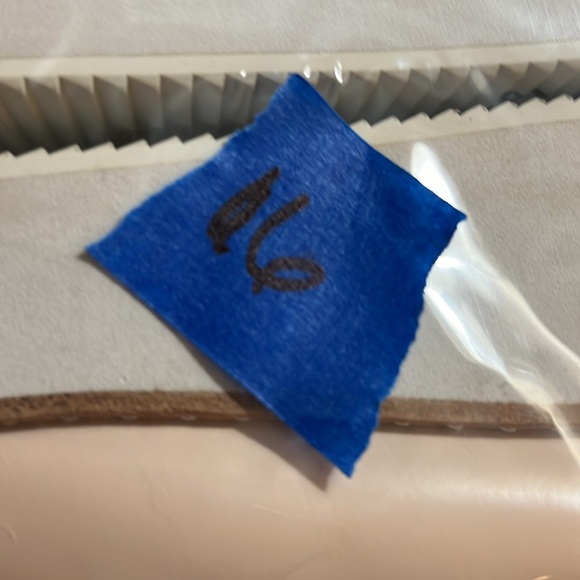 SOLSANA Tabbie Beige Patent platform Mary Jane size 6.5 - Picture 12 of 12